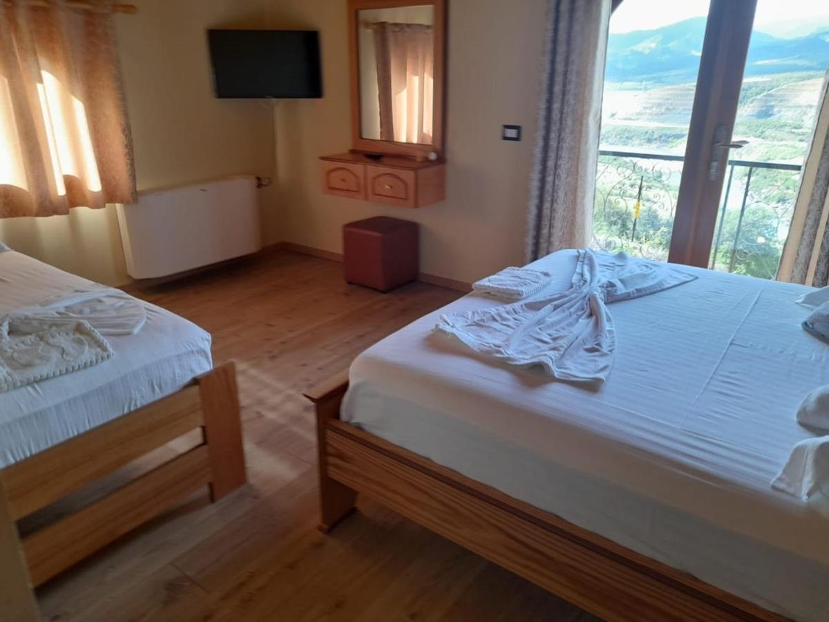 Bujtina Te Xhako Pansiyon Përmet Dış mekan fotoğraf