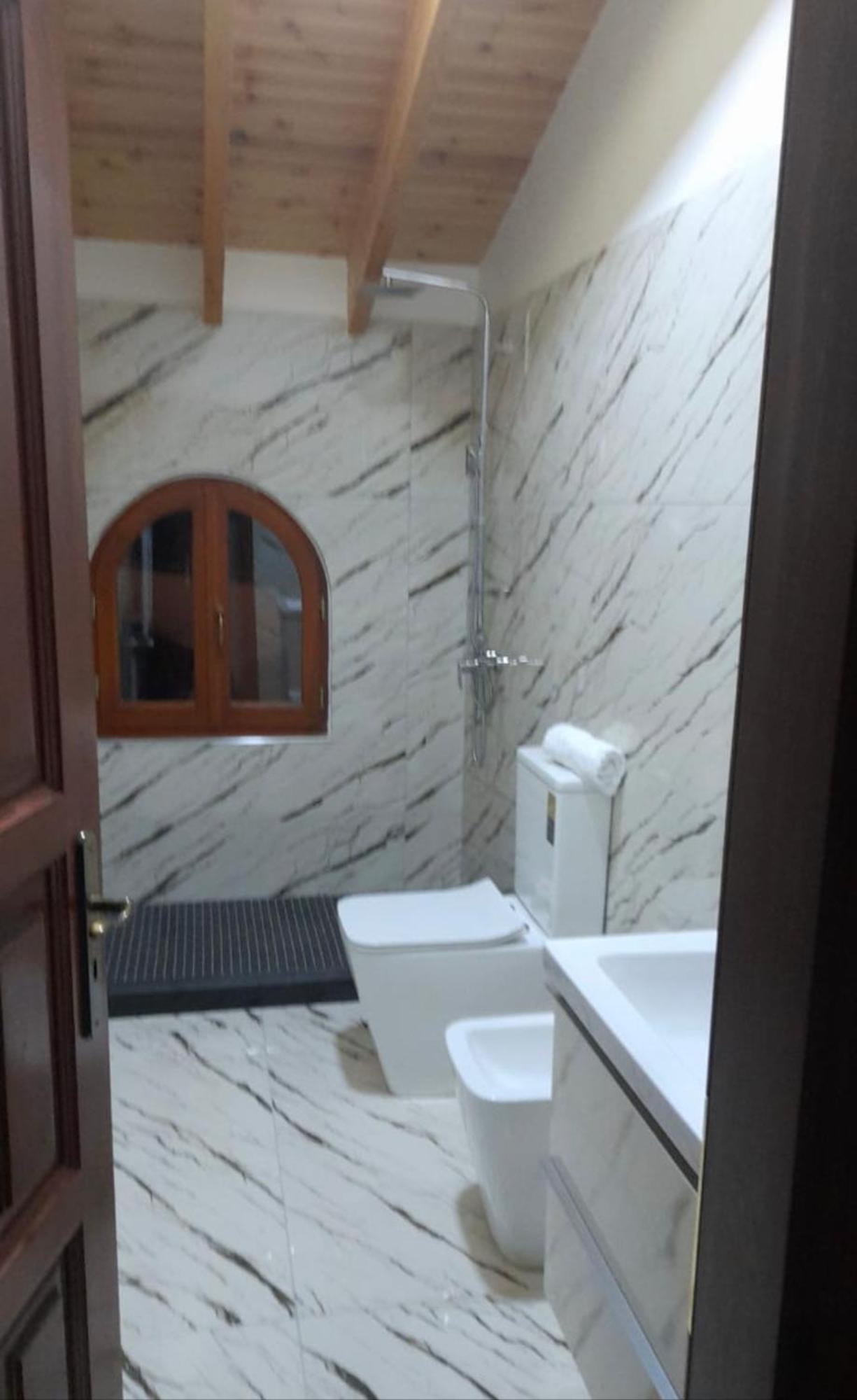 Bujtina Te Xhako Pansiyon Përmet Dış mekan fotoğraf